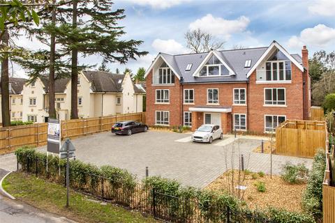 2 bedroom apartment for sale, Alborough Lodge, Packhorse Road, Gerrards Cross, Buckinghamshire, SL9