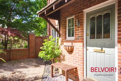 3 bedroom semi-detached house to rent, Wharfdale Way, Hardwicke, Gloucester, GL2