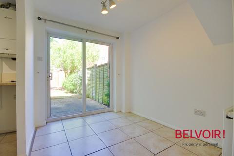 3 bedroom semi-detached house to rent, Wharfdale Way, Hardwicke, Gloucester, GL2