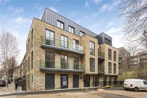 2 bedroom penthouse for sale, Keskidee House, 64 Gifford Street, London, N1