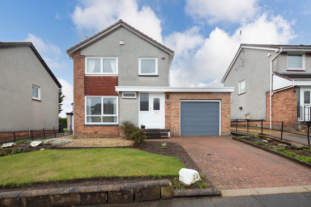 Kyle Drive, Giffnock 3 bed detached villa for sale £289,000