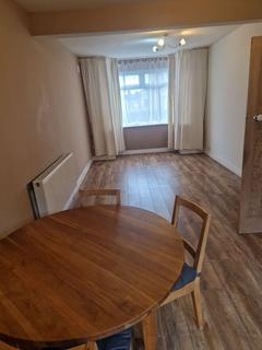 3 bedroom end of terrace house to rent, Rossal Road, Liverpool