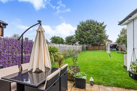 37 Ravenswood Avenue, West Wickham, BR4 0PN