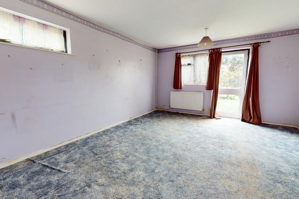 Carey Close, New Romney, Kent TN28 8XN 2 bed end of terrace house £