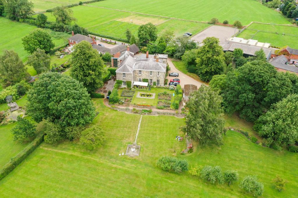 Craythorne Road, Rolleston on Dove, BurtononTrent, DE13 5 bed semidetached house for sale £