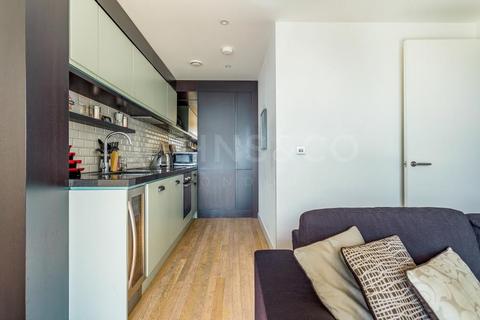 2 bedroom apartment to rent, Park Vista Tower, 21 Wapping Lane, Wapping, London, E1w