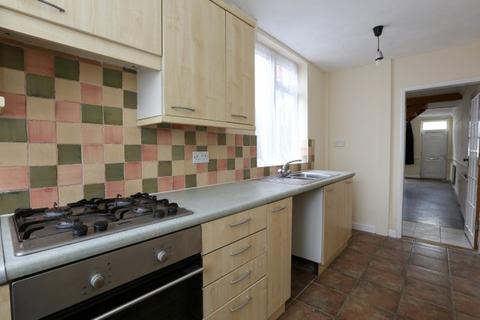 2 bedroom terraced house to rent, Goldhill Road, Leicester, LE2