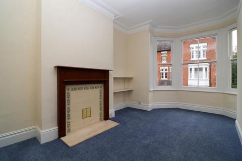 Studio to rent, St James Terrace, Leicester, LE2