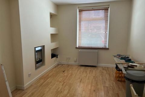 27 Lee Road, Barry, CF63 1DA