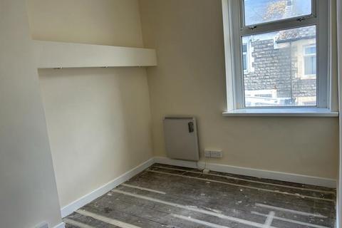 27 Lee Road, Barry, CF63 1DA