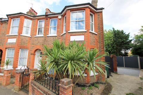 3 bedroom end of terrace house for sale, Parkgate Road, North Watford