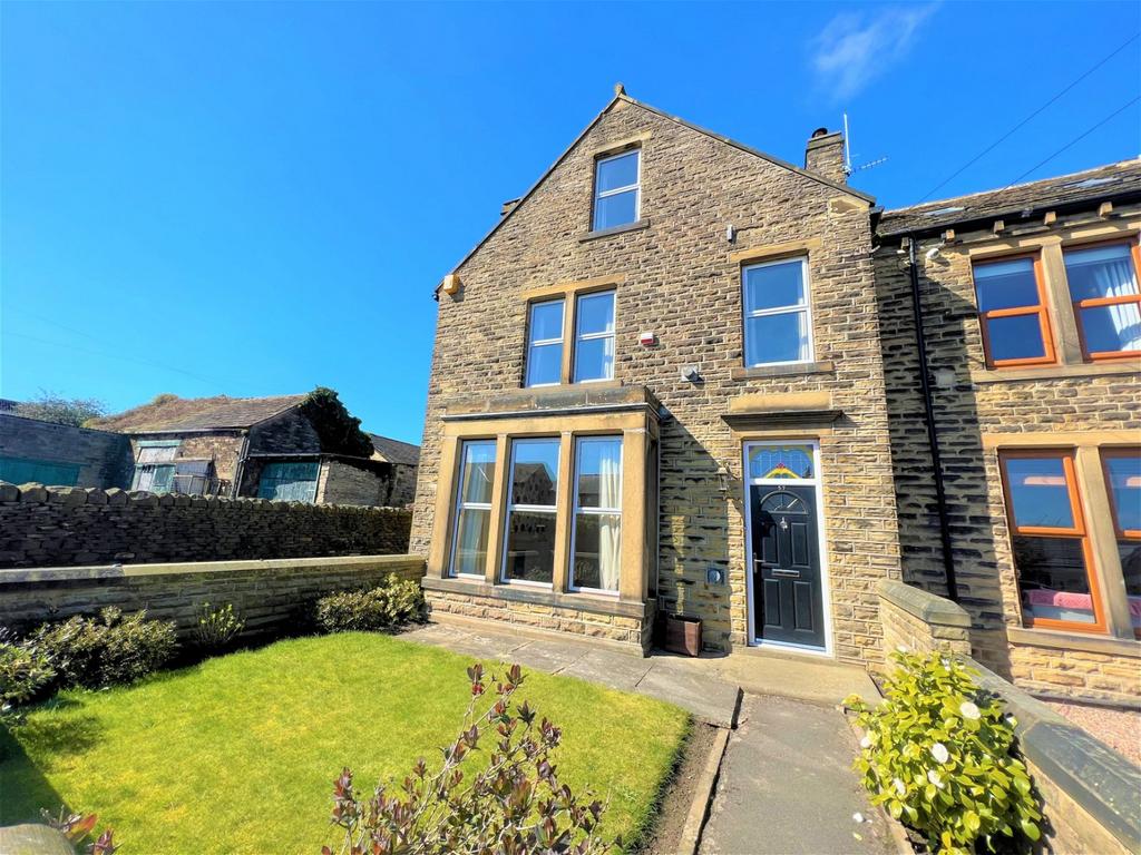 Station Road, Shepley, Huddersfield... 5 bed end of terrace house £