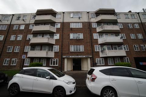 2 bedroom flat for sale, London Road, Thornton Heath, Greater London, CR7 6JD