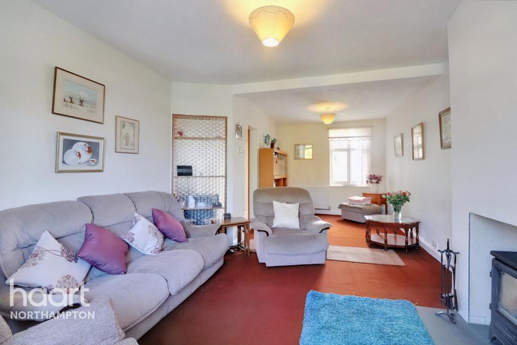 Harlestone Road, Northampton 3 bed semidetached house for sale £260,000