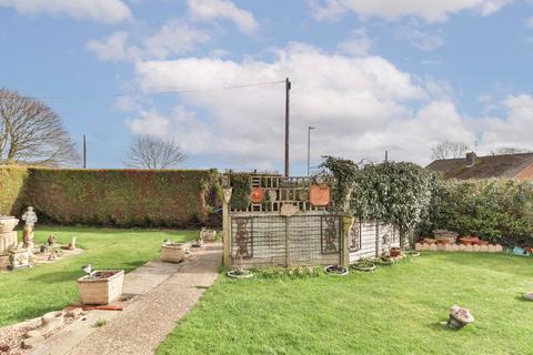 1 Raines Close, Burstwick, Hull, HU12 9JJ