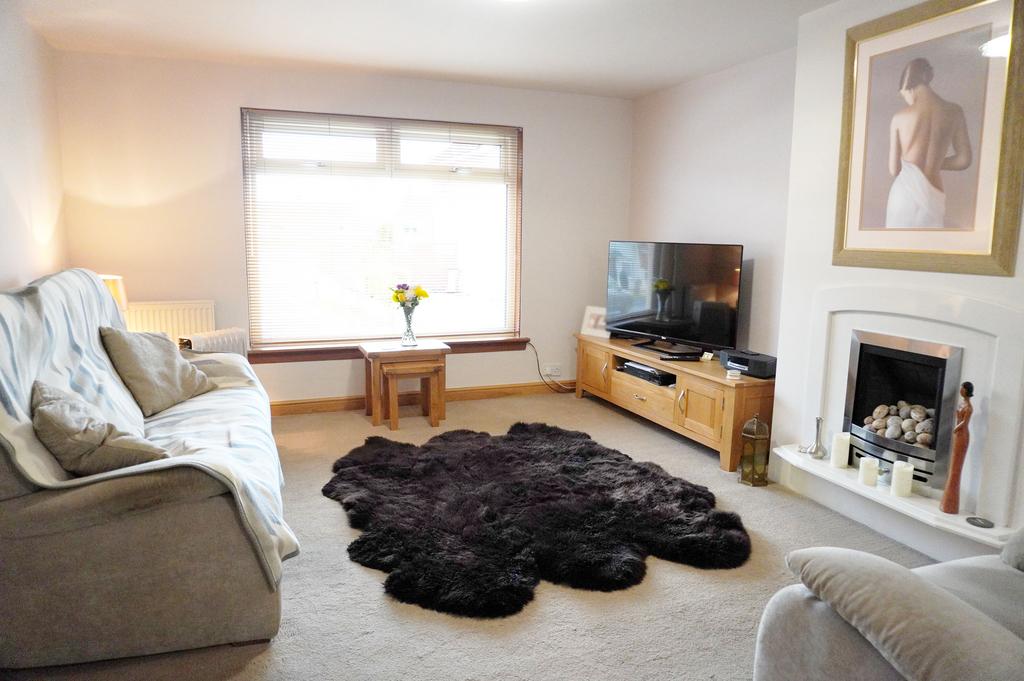 Winnipeg Drive, East Kilbride G75 3 bed terraced house £154,000