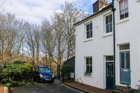 3 bedroom end of terrace house for sale, St Peters Place, Lewes