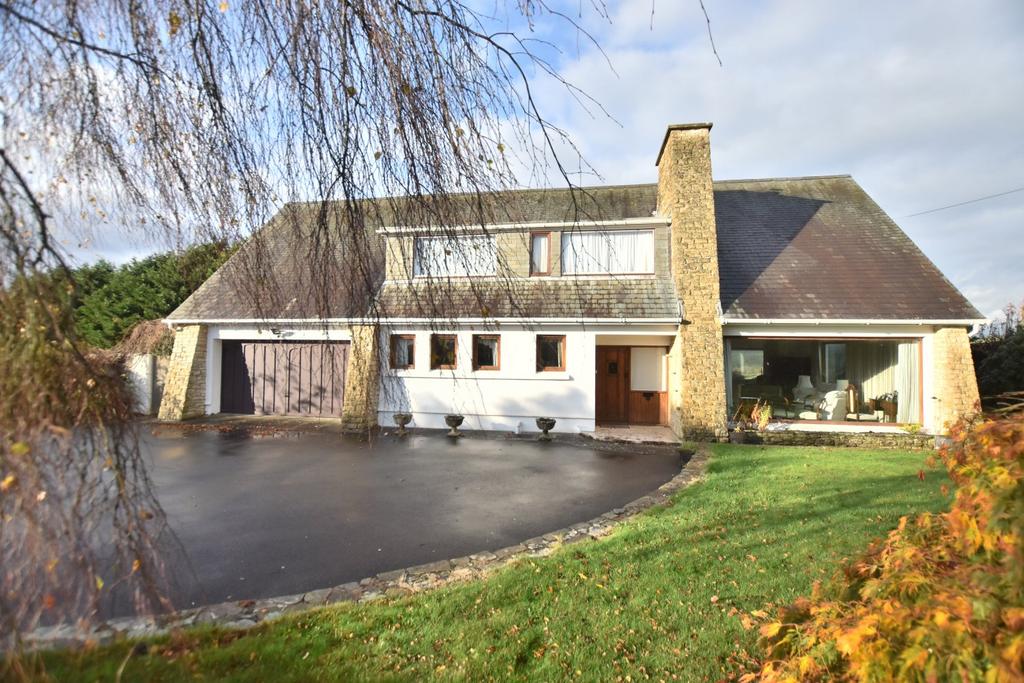 Llyn Y Fran Road, Llandysul SA44 5 bed detached house for sale £649,950
