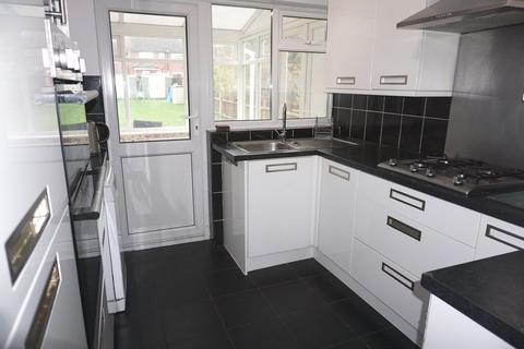 23 Moorfield Road, Chessington, KT9 1AU