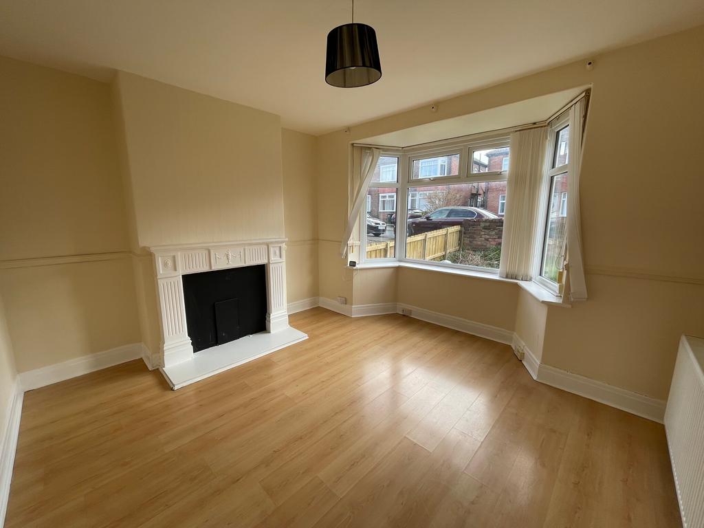 Angerton Gardens, Fenham, Newcastle upon Tyne, NE5 2 bed flat £500