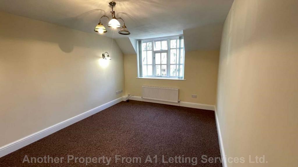 Wood End Hall Lane, Erdington 1 bed flat £675 pcm (£156 pw)