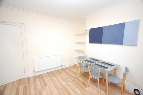 2 bedroom flat to rent, Jamaica Street, City Centre, Aberdeen, AB25