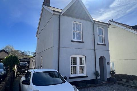 13 Kings Road, Llandybie, Ammanford, SA18 2TL