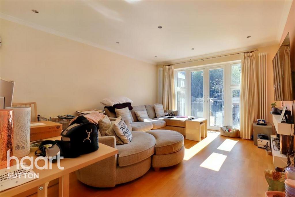 Stayton Road, Sutton 3 bed semidetached house £2,400 pcm (£554 pw)