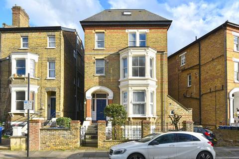 3 bedroom apartment to rent, Grange Park, Ealing