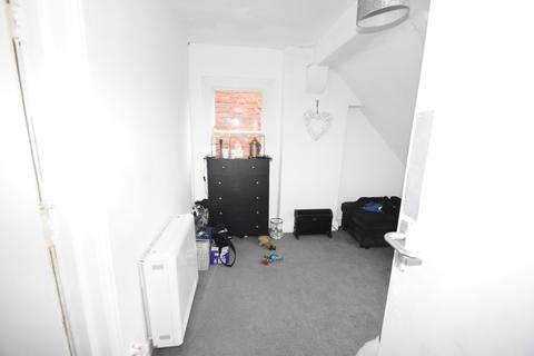 1 bedroom flat for sale, Scarbrough Avenue, Skegness, PE25