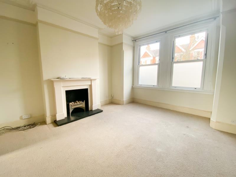 Broadwater Road, Tottenham, N17 3 bed terraced house £2,000 pcm (£462 pw)