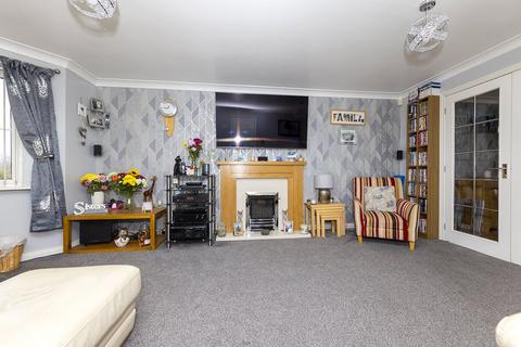 4 bedroom detached house for sale, View Point, Tividale, Oldbury, West Midlands, B69