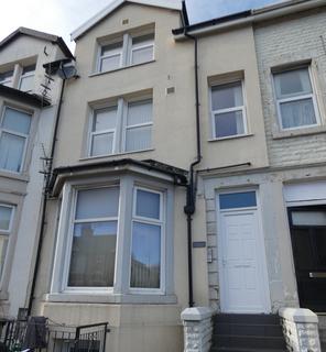 Palatine Road Flat 4