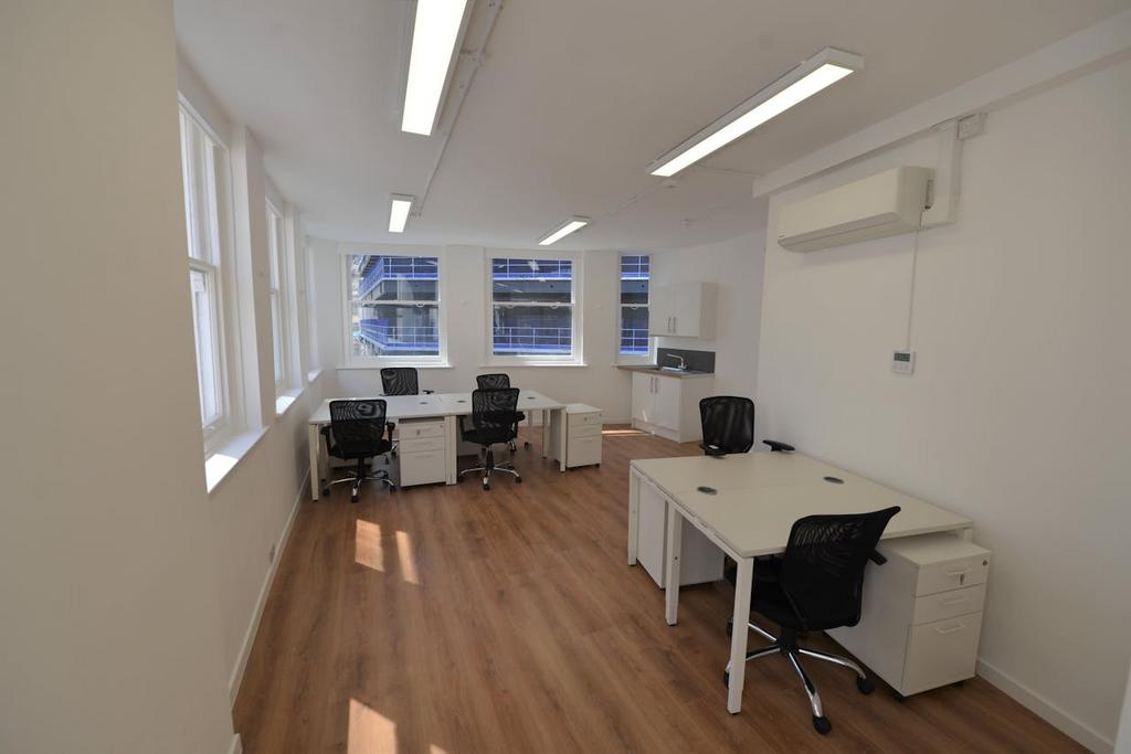 3rd Floor - fitted