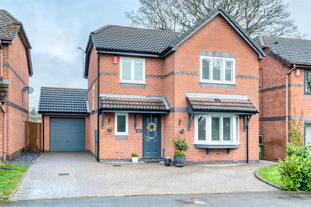 Green Lane, Studley B80 7HD 4 bed detached house £449,950