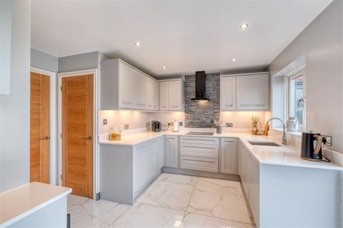 38 Green Lane, Studley, B80 7HD