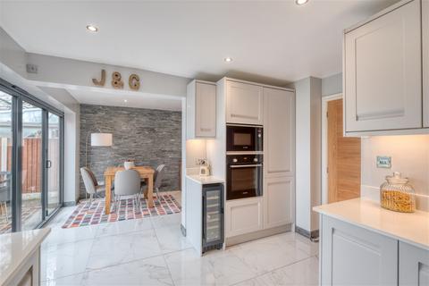 38 Green Lane, Studley, B80 7HD