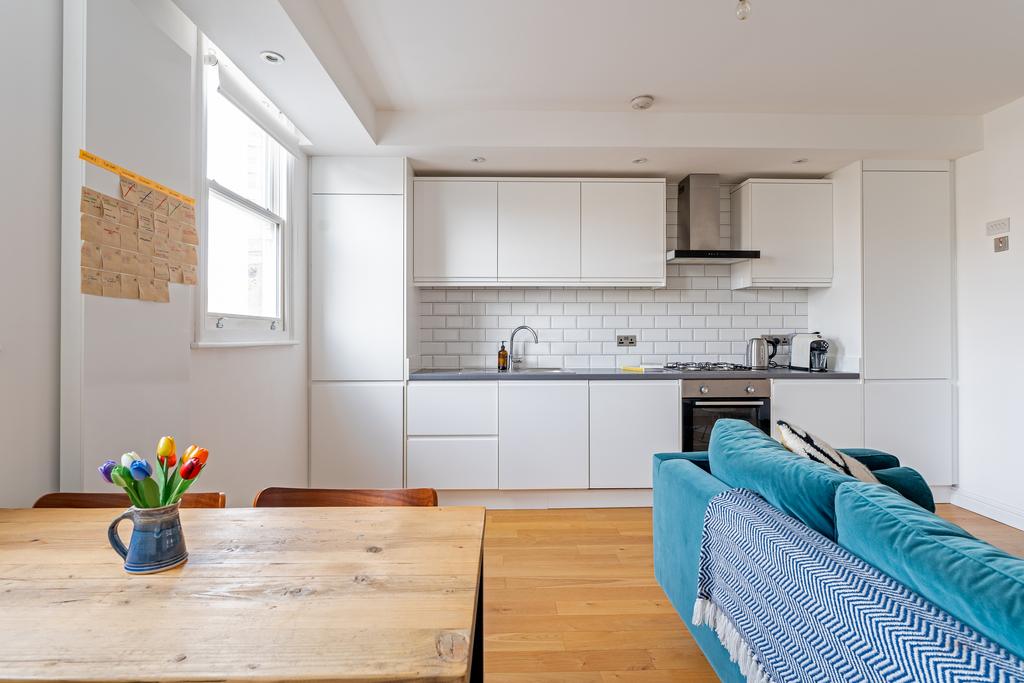 Apartment in London - View 2