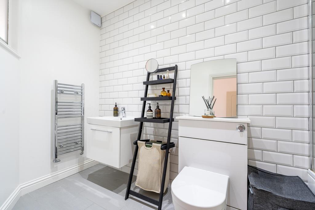Apartment in London - More