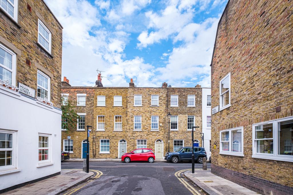 Studd Street, London, N1 3 bed terraced house for sale £1,750,000