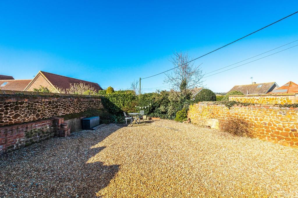 1 bed apartment £175,000