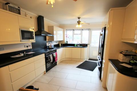 4 Moorgreen Road, West End, Southampton, SO30 3EG