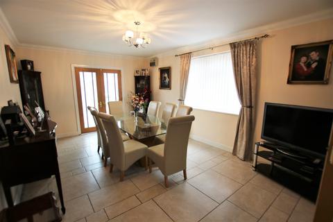 4 Moorgreen Road, West End, Southampton, SO30 3EG