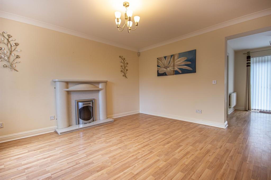 Redewood Close, Newcastle upon Tyne... 3 bed terraced house £800 pcm