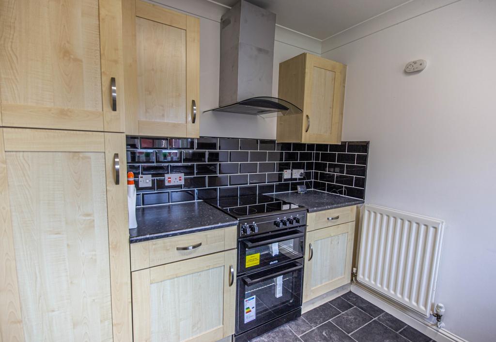 Redewood Close, Newcastle upon Tyne... 3 bed terraced house £800 pcm