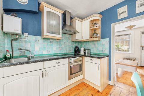 19 Wilmot Place, London, W7 3TZ