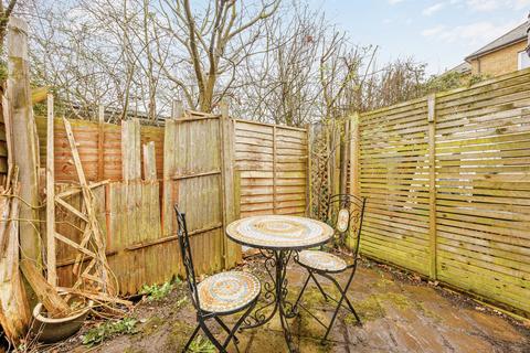 19 Wilmot Place, London, W7 3TZ