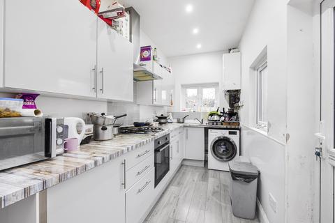 154 Oval Road, Croydon, CR0 6BN