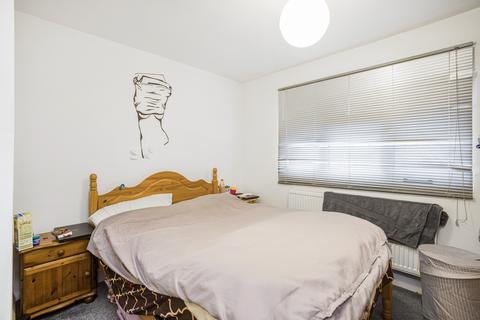 154 Oval Road, Croydon, CR0 6BN