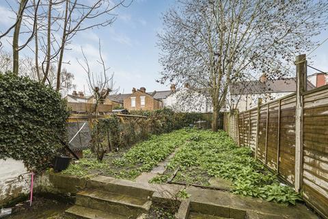 154 Oval Road, Croydon, CR0 6BN